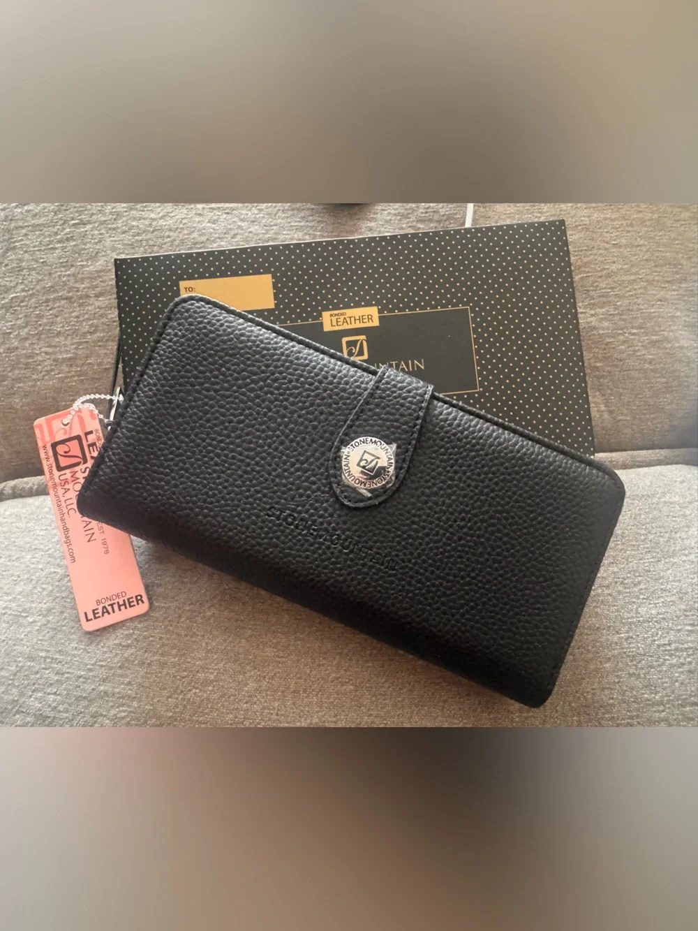 Stone Mountain Accessories Black Pebbled Leather Card & Key Holder